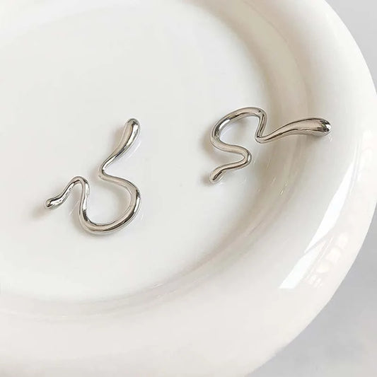 Whisper Curve Ear Cuff