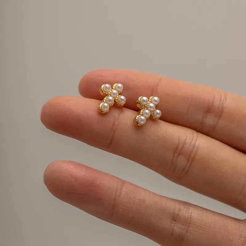 Gold Pearl & Zircon Gold Gemstone Stud Earrings