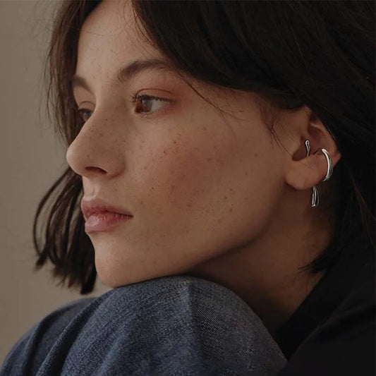 Whisper Curve Ear Cuff