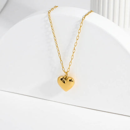 Tiny Paper Clip 18K Gold Chain Heart Pendant Necklace