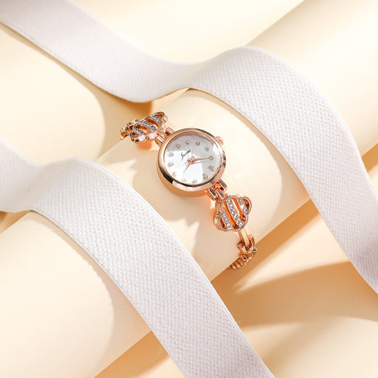 Clover Linked Watch