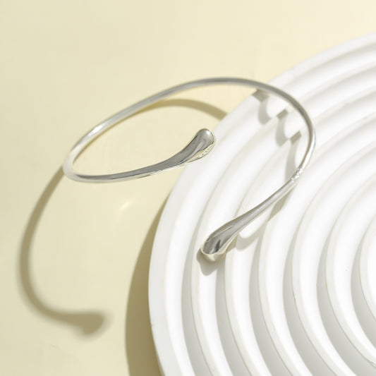 Mooncurve Silver Arm Cuff