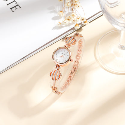 Clover Linked Watch