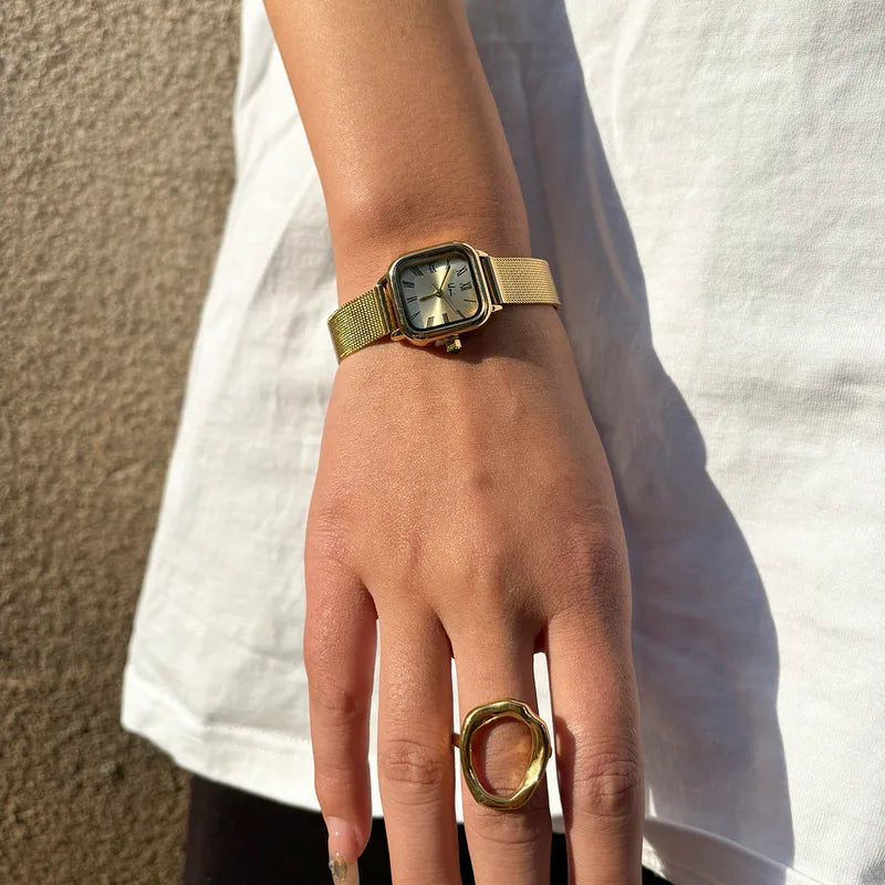 Vintage Meshleaf Timepiece