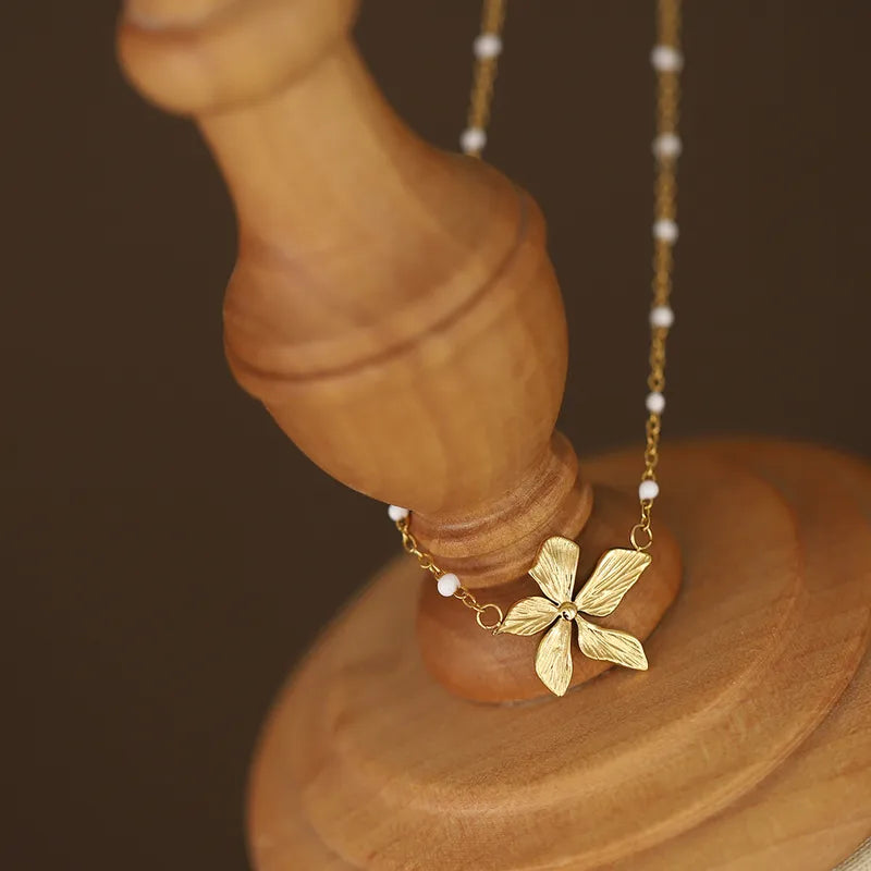 18K Gold Dogwood Blossom Flower Pendant Necklace