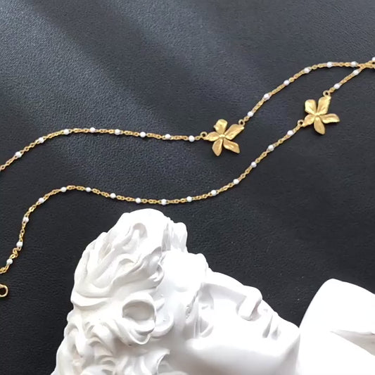 18K Gold Dogwood Blossom Flower Pendant Necklace